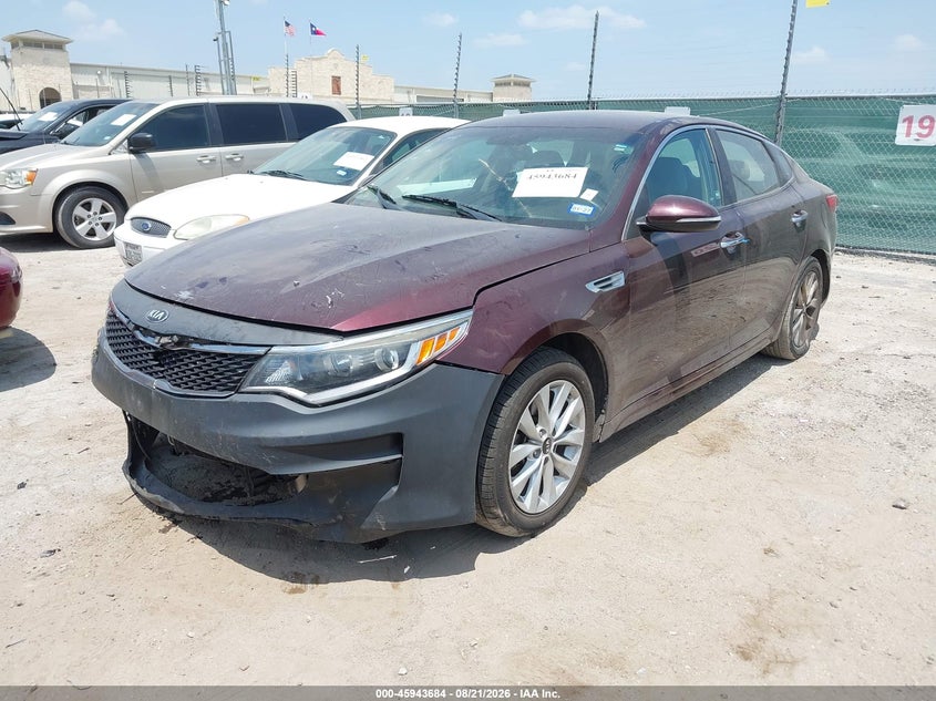 2018 Kia Optima, Удар спереду, IAAI, VIN 5XXGT4L39JG263008 — фото 2