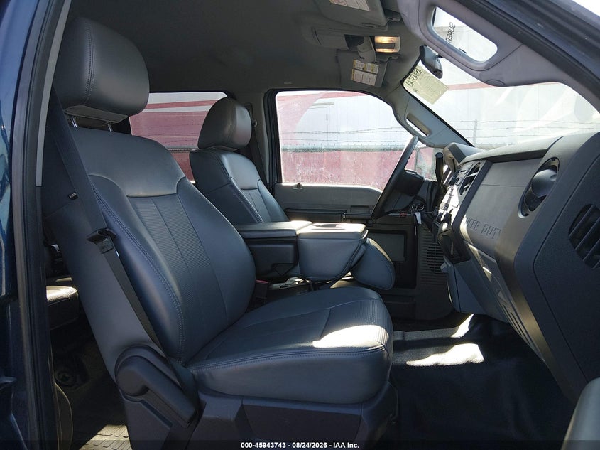 2013 FORD F-450 auction photo 5