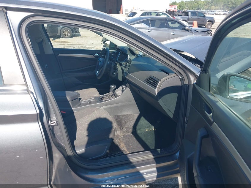 2019 VOLKSWAGEN JETTA auction photo 5