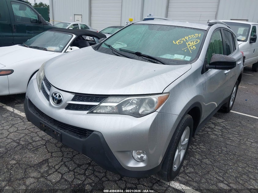 2013 Toyota RAV 4, Normal Wear & Tear, IAAI, VIN JTMBFREVXDD003311 — photo 2