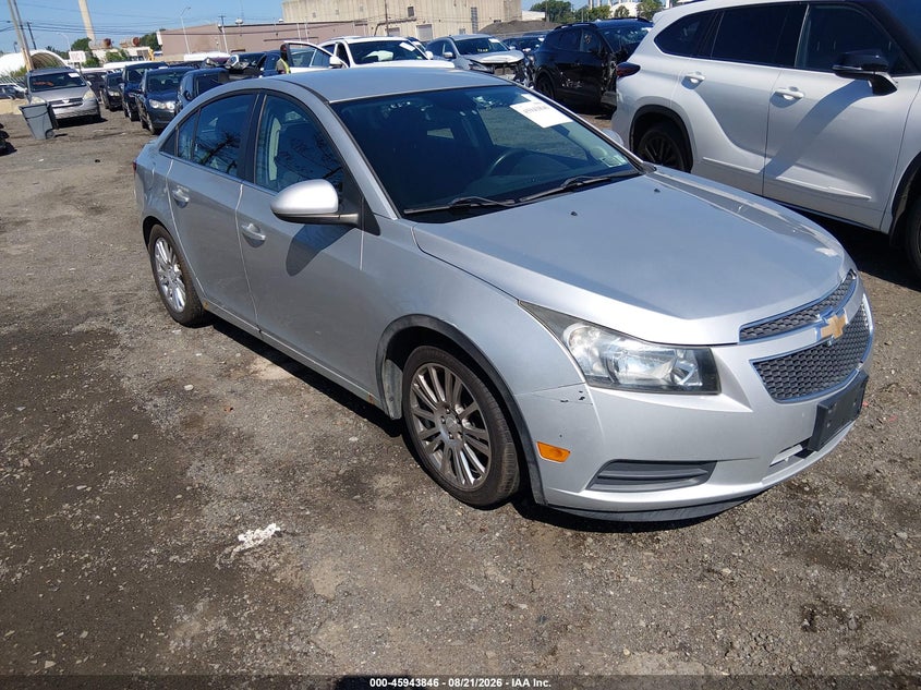 2013 CHEVROLET CRUZE auction photo 1