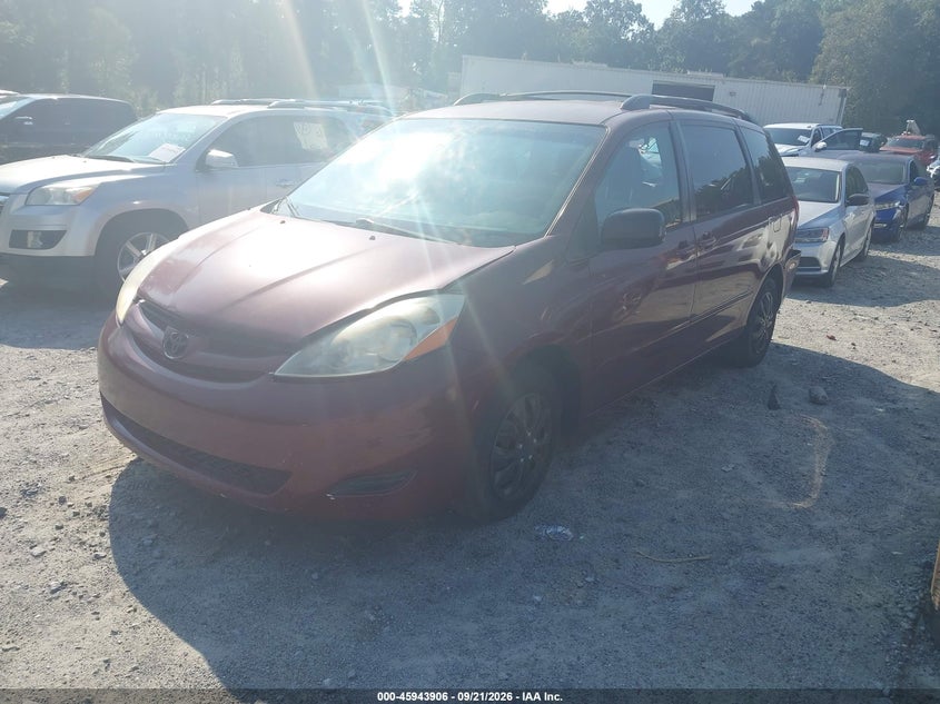2009 Toyota Sienna Le, Rear, IAAI, VIN 5TDZK23CT9S245791 — photo 2