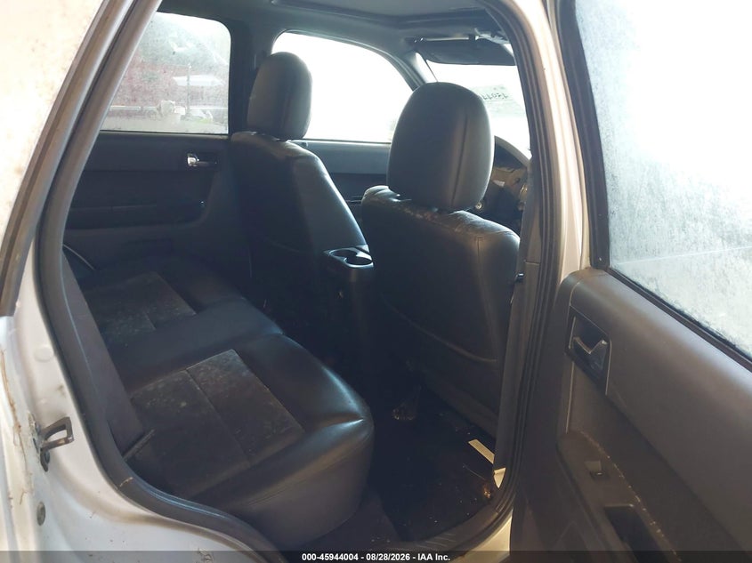 2010 FORD ESCAPE auction photo 8