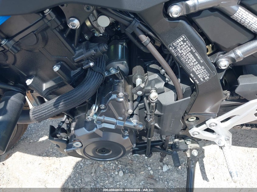 SUZUKI GSX800 2025