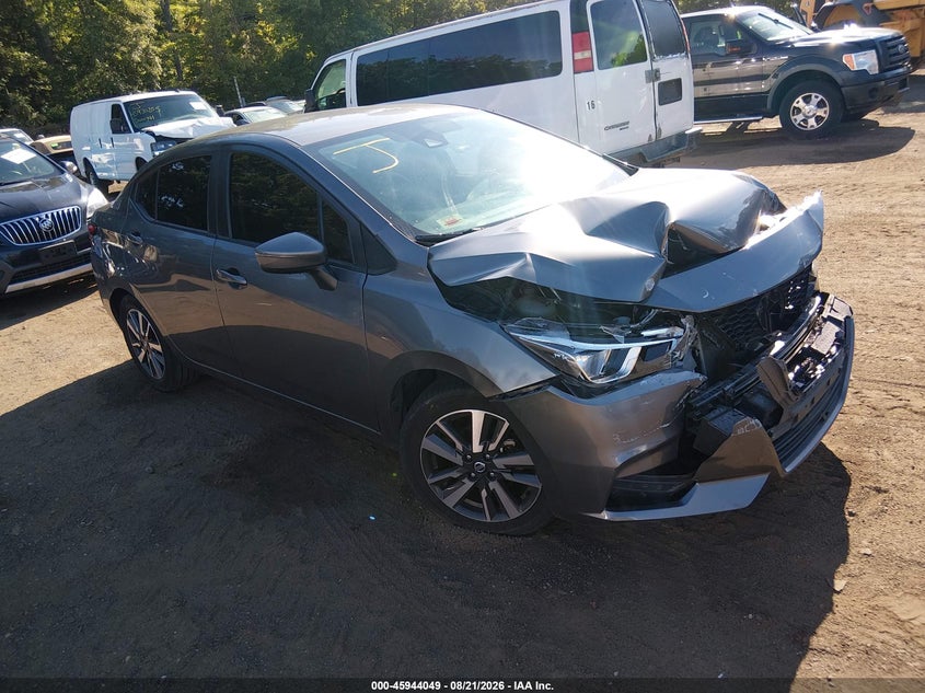 2021 NISSAN VERSA auction photo 1