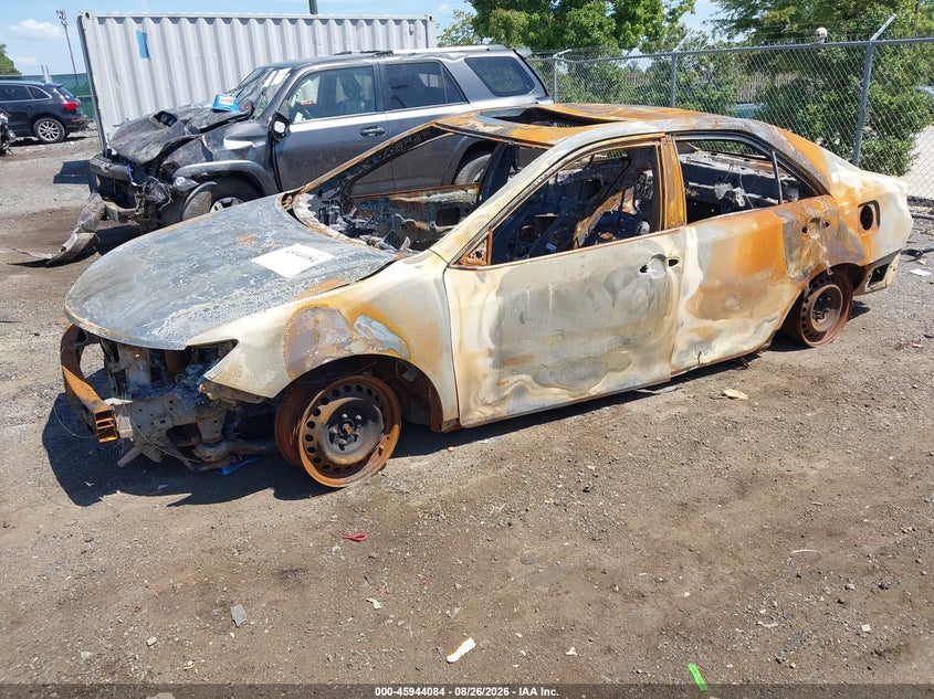 2013 Toyota Camry, Total Burn, IAAI, VIN 4T1BF1FK4DU638042 — photo 2