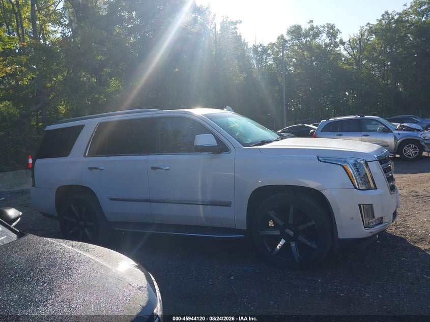 CADILLAC ESCALADE - zdjęcie 13