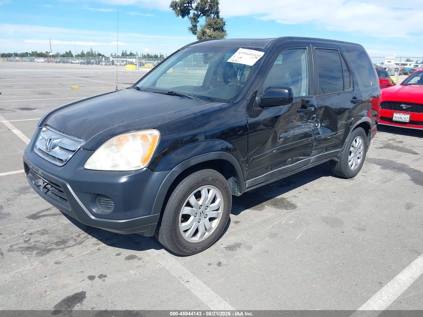 2005 Honda CR-V, Left Side, IAAI, VIN JHLRD78905C064801 — photo 2