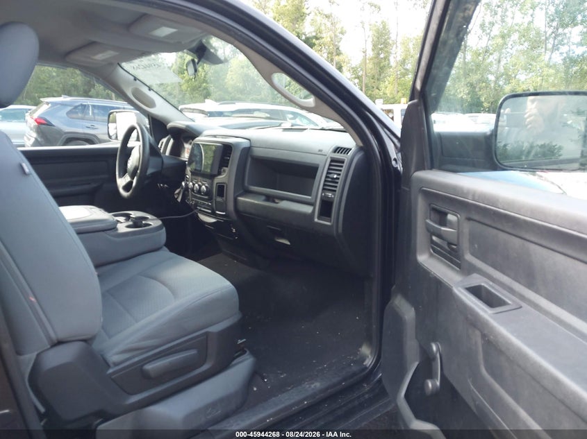 2014 RAM 1500 auction photo 5