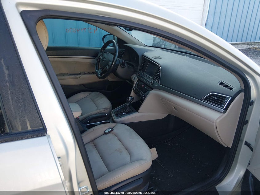 2017 HYUNDAI ELANTRA auction photo 5