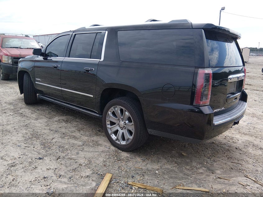 2015 GMC YUKON XL 1500 auction photo 3