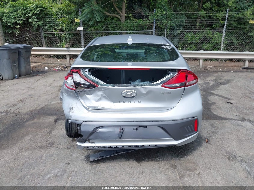 2020 HYUNDAI IONIQ HYBRID SE · Фото 16