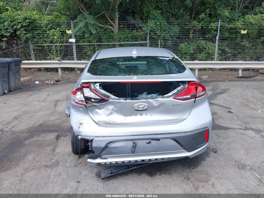 2020 HYUNDAI IONIQ HYBRID SE · Фото 17