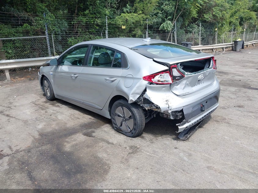 2020 HYUNDAI IONIQ HYBRID SE · Фото 3