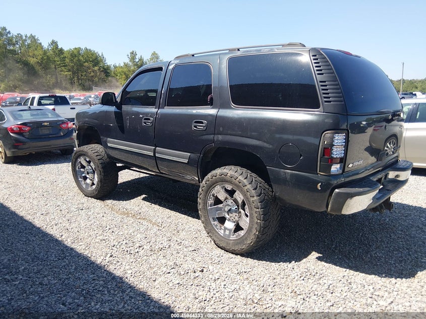 2004 CHEVROLET TAHOE auction photo 3
