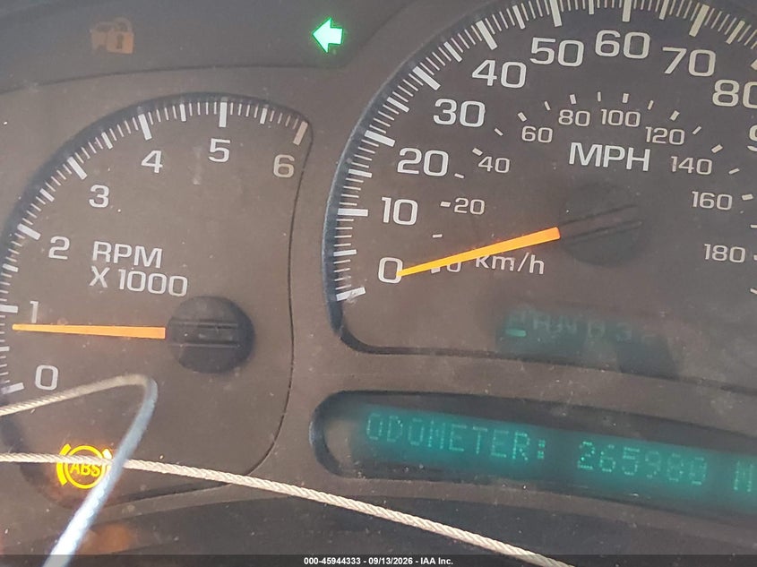 2004 CHEVROLET TAHOE auction photo 7
