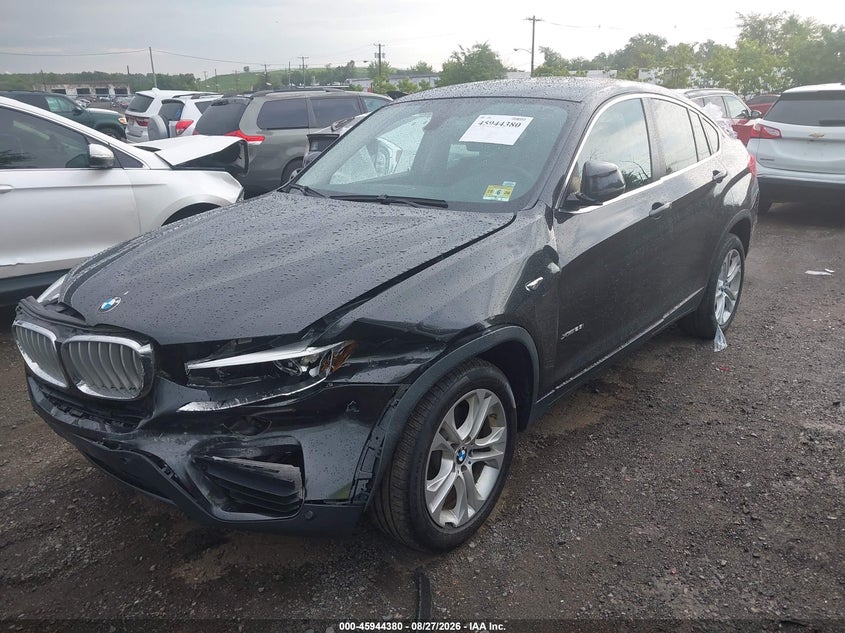 2015 BMW X4, Right Side, IAAI, VIN 5UXXW3C51F0M88310 — photo 2