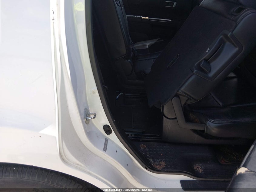 2011 HONDA PILOT auction photo 8