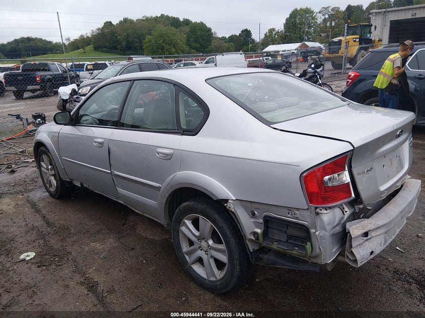 2005 SUBARU OUTBACK 3.0R · Фото 3
