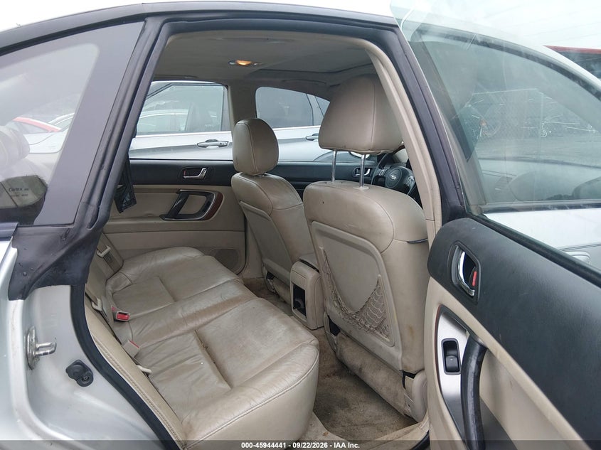 2005 SUBARU OUTBACK 3.0R · Фото 8