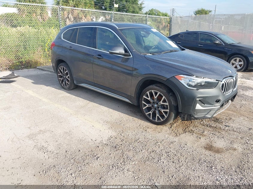 Vin: wbxjg9c06m5t33833, lot: 46443631, bmw x1 xdrive28i 2021 img_1