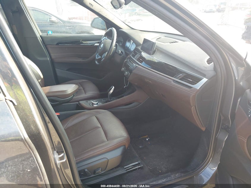 2021 BMW X1 auction photo 5