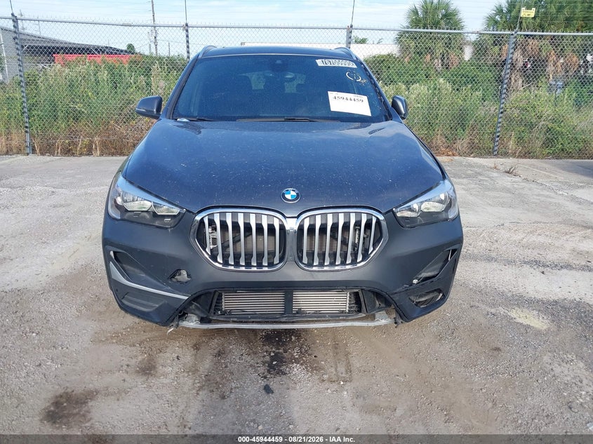 2021 BMW X1 auction photo 6