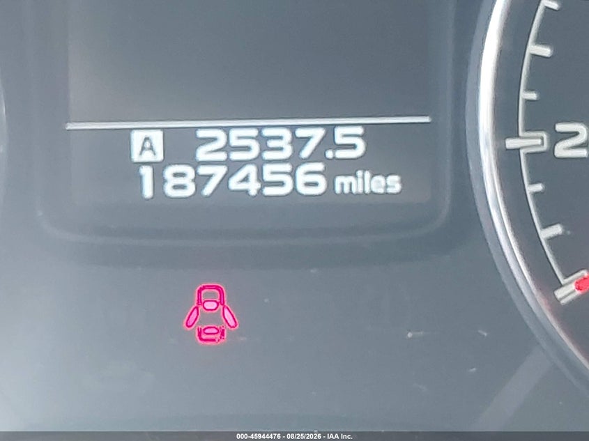 2013 SUBARU LEGACY SEDAN 2.5L H-4 DOHC, VVT, 173HP