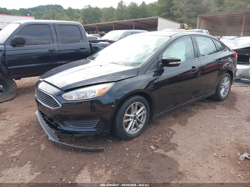 Vin: 1fadp3f22hl345702, lot: 46443699, ford focus se 20172