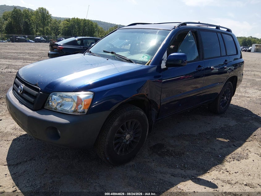 2005 TOYOTA HIGHLANDER auction photo 2