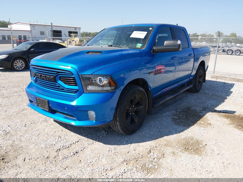 Vin: 1c6rr7mt5js220192, lot: 46443832, ram 1500 sport  4x4 5'7 box 20182