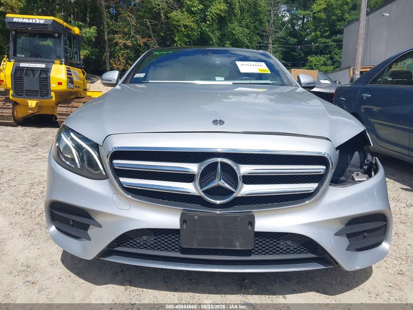 MERCEDES-BENZ E 300 - zdjęcie 13