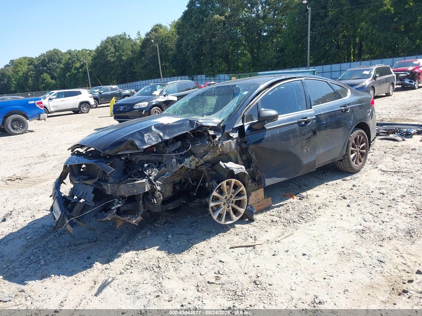 2017 Ford Fusion, Front End, IAAI, VIN 3FA6P0H76HR200695 — photo 2