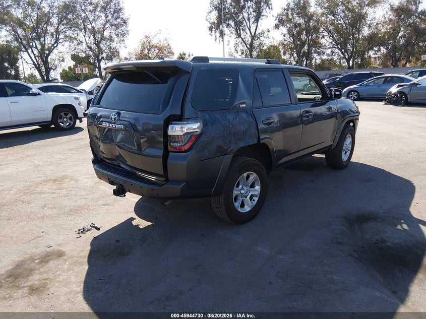 2023 TOYOTA 4RUNNER auction photo 4
