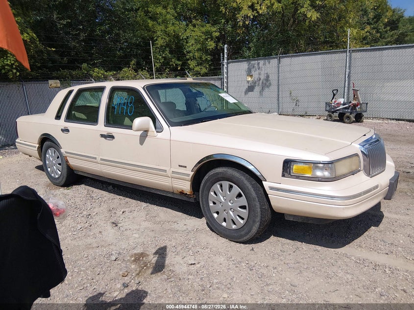 1996 LINCOLN TOWN CAR auction photo 1