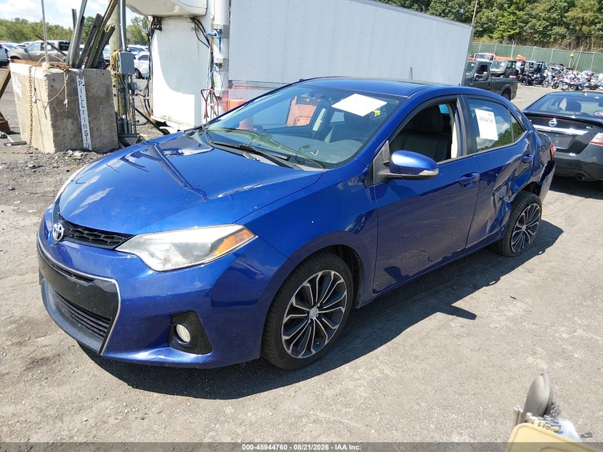 2015 Toyota Corolla, Левый бок, IAAI, VIN 2T1BURHE8FC468591 — фото 2