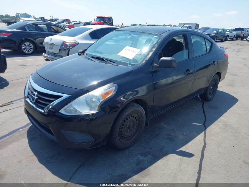 2015 NISSAN VERSA auction photo 2