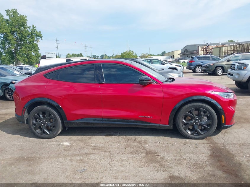 FORD MUSTANG MACH-E - zdjęcie 14