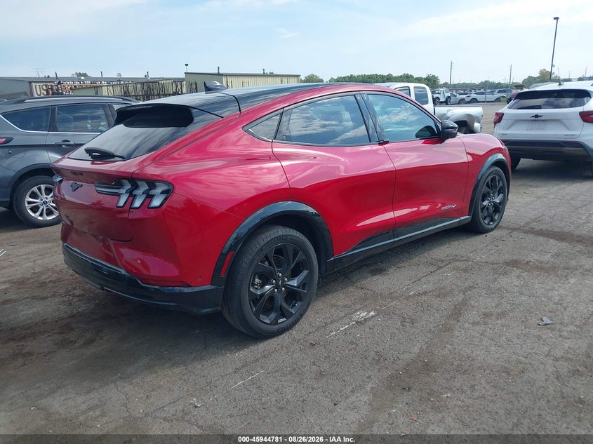 FORD MUSTANG MACH-E - zdjęcie 4