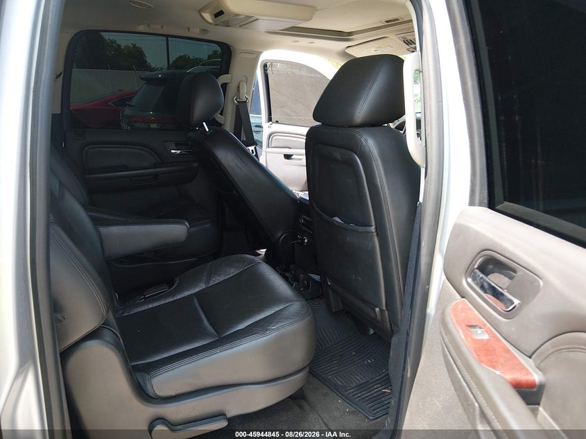 2012 CADILLAC ESCALADE ESV auction photo 8