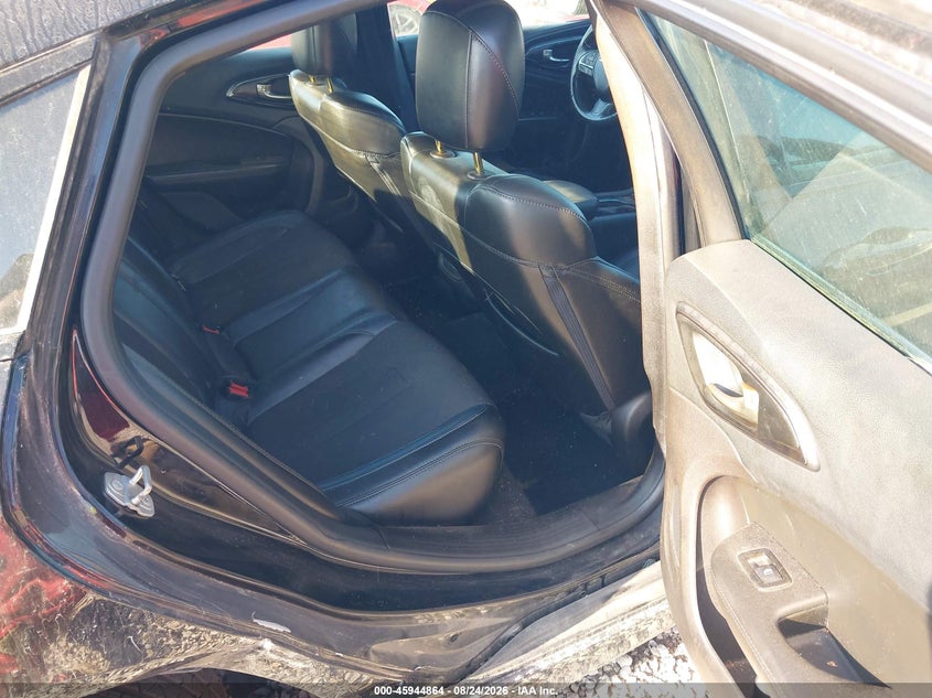 2015 CHRYSLER 200 auction photo 8