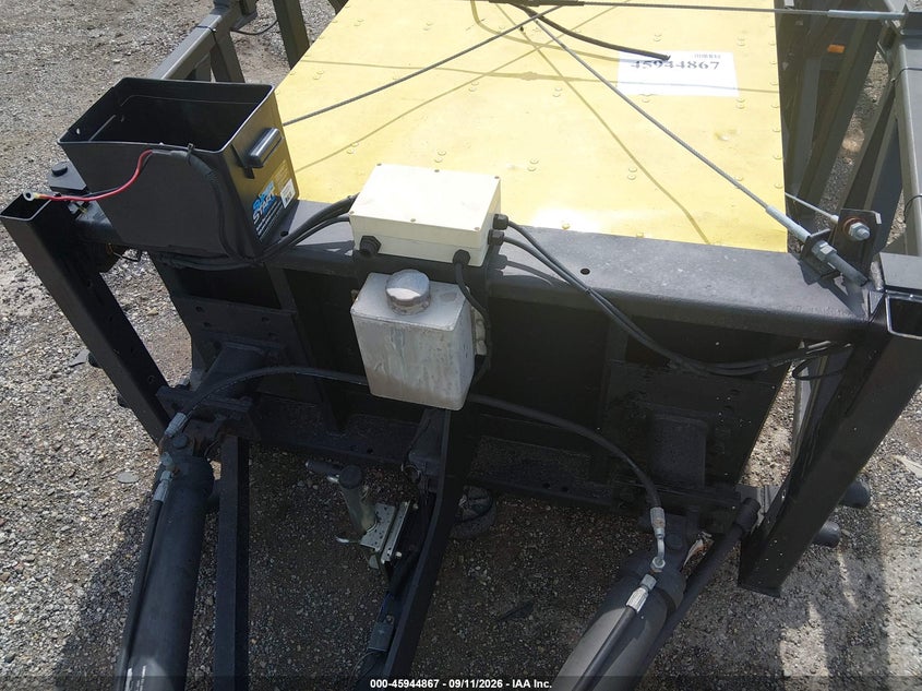 ENERGY-ABSORPTION-SYSTEMS TRAILER   CRASH BARRIER    TMA9000 2013 VIN 1E9TC1915DA362119