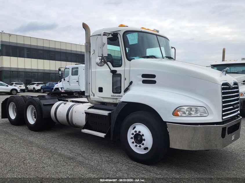 2016 MACK 600 auction photo 1