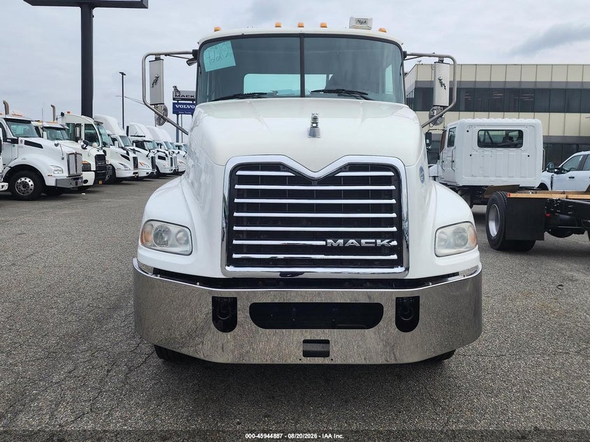 2016 MACK 600 auction photo 6