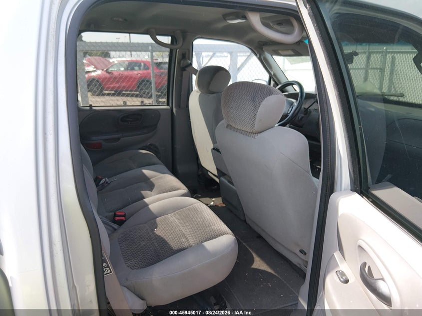 2002 FORD F-150 auction photo 8
