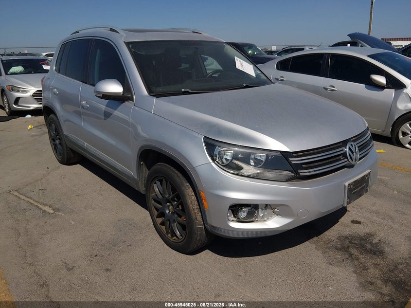 2012 VOLKSWAGEN TIGUAN auction photo 1