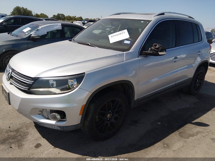 2012 VOLKSWAGEN TIGUAN auction photo 2