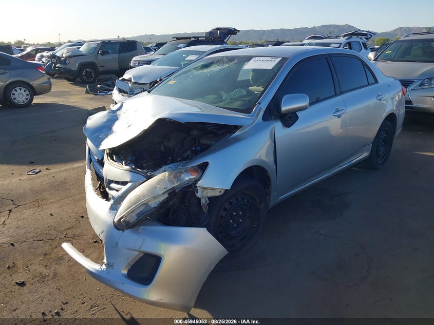 2013 Toyota Corolla, Right Front, IAAI, VIN 5YFBU4EE9DP176047 — photo 2