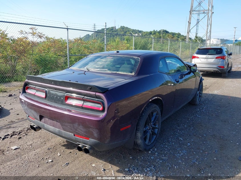 DODGE CHALLENGER - zdjęcie 4