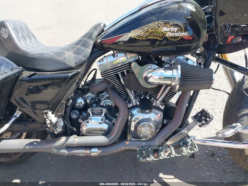 HARLEY-DAVIDSON FLHX 2008